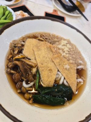  at Saute Sushi 素特•素司 in Central Singapore