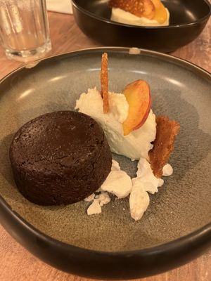 Chocolate cakelet. Solid classic    at Le Very'table  in Lunel