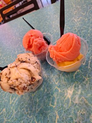 Our decision o:) at Pink Pelican Ice Cream Bar in Panama City Beach