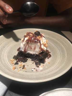 Hard to get a good picture but this brownie with taro ice cream and peanut brittle beat every delicious dish 🤤 at PLANTA Queen in New York City