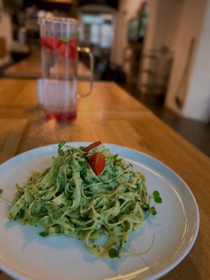Tagliatelle se špenátovo-sýrovou omáčkou  at Jídelna U tří Vegetariánů in Usti Nad Orlici
