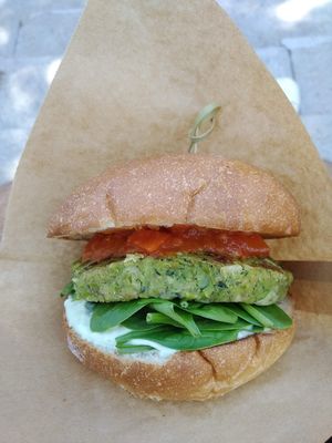 Burger at Bobu Bob in Ljubljana