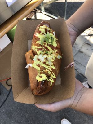 hot dog at Bobu Bob in Ljubljana