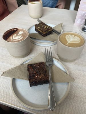 Vegan Latte and hot chocolate! And vegan brownie and millionaires shortbread👌🏻  at Sunshine Cafe & Yoga in Penryn