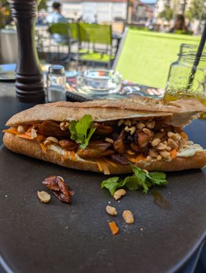 Banh Mi Like Chicken at Zucker and Zimt in Eisenach