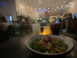 Fresh bowl and Jamaican flower drink  at Etnofood in Oaxaca