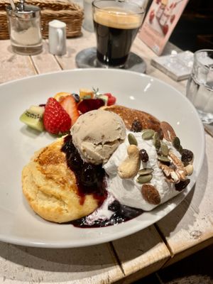 "Heavenly pancakes”  at AIN SOPH.Ginza in Tokyo