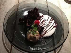 Chocolate dessert at AIN SOPH.Ginza in Tokyo