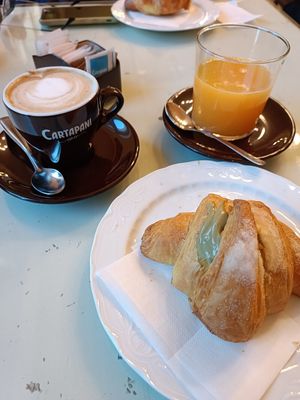#Veganuary at Pasticceria Caffetteria Garzoni in Brescia