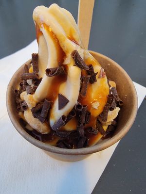Snickers nicecream, a taste of heaven at Plan D - DWICH & Glace in Paris
