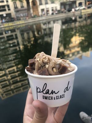 « Paris-Brest » ice cream   at Plan D - DWICH & Glace in Paris