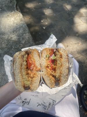 Red dwich (10€)  at Plan D - DWICH & Glace in Paris