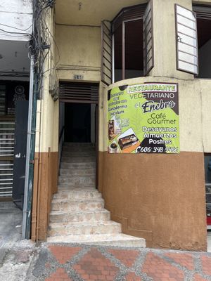 Front  at El Enebro in Pereira