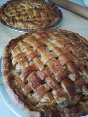 Full size vegan bourbon apple pie at Angel's Sinfully Delicious Cookie Company in Long Eaton