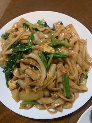 Drunken noodle - oil free!   at Pho Vegan Asian Cuisine in Folsom