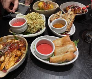 Man kann sich verschiedene Gerichte in kleineren Portionen bestellen und dann teilen. at Citta in Hamburg