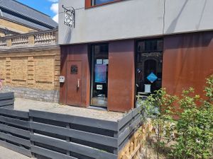 pub + outdoor seating at ART Vortn Vis  in Ieper