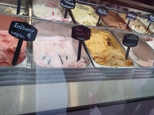 Gut gekennzeichnet at Eis Riviera am Marktplatz in Oberstdorf