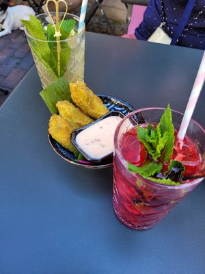 Fritierte Avocado als Snack jammi :) at Sen Lüneburg in Lueneburg