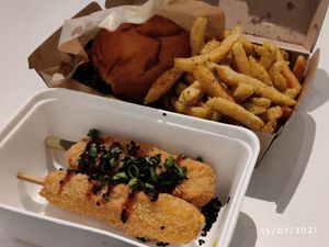 Yum ! at Kitsune Burgers in Brussels