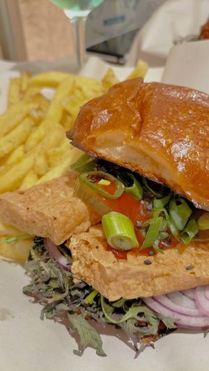 Kitsune tofu burger at Kitsune Burgers in Brussels