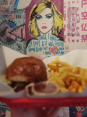  at Kitsune Burgers in Brussels