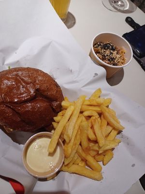  at Kitsune Burgers in Brussels