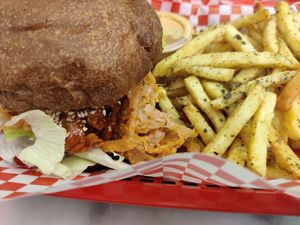 FKMB at Kitsune Burgers in Brussels