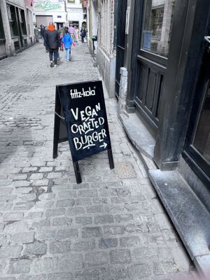 ☀️  at Kitsune Burgers in Brussels