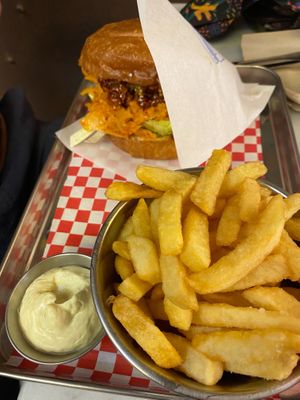 burger and chips at Kitsune Burgers in Brussels