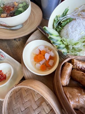Spring rolls served with rice and vegetables   at Oriental Soup House - Szervita tér in Budapest