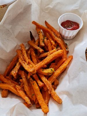 Sweet potato fries at Vunch in Bromley