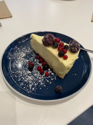 Vanilla Cheezcake (gluten free) at Vunch in Bromley