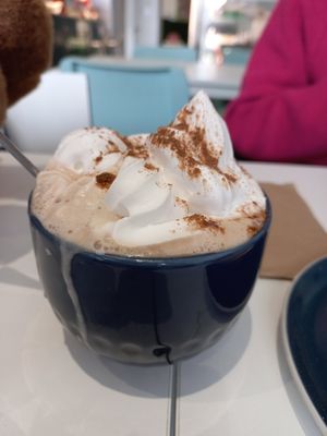 Hot chocolate at Vunch in Bromley