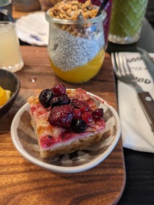 Vegan cake and tasty chia porridge at Café Baghuset in Viborg
