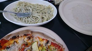 Carbonara y Pizza at A Flama in Zaragoza