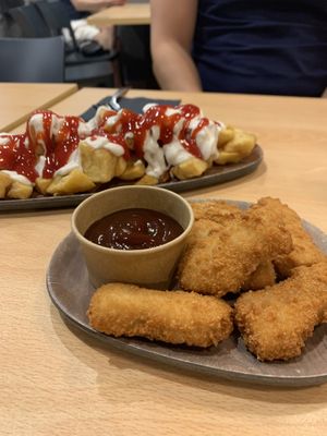 Patatas bravas & soy nuggets at A Flama in Zaragoza