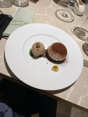 Tiramisu at Linfa in Milan