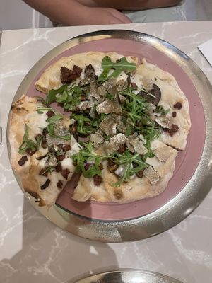 Vegan sausage and truffle pizza  at Linfa in Milan