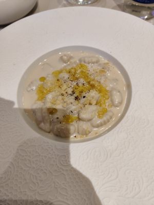 Cashew & pepper gnocchi - the cashew-based cheese really tastes like pecorino cheese at Linfa in Milan