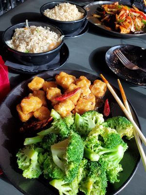 Top: Volcano with brown rice Bottom: General Tzu with fried rice at Sakana in Rocky River