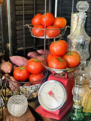 Everything looks so pretty here  at Retro33 - 레트로33 in Yongin