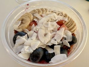 Went back & got the vegan pitaya bowl  at Stolen Fruit in Santorini