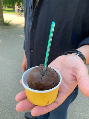 Vegan chocolate gelato at Milktree in London
