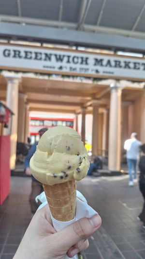 Mint chocolate chip gelato, and vegan!!! 😍🍦🌱 at Milktree in London