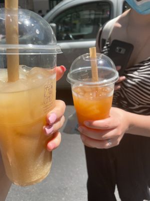 Litchi bubble tea and ginger bubble tea at Trà Art in Paris