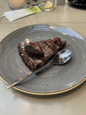 Chocolate tart vegan at Mother Earth in Mykonos