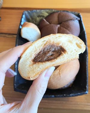 Sora bread - inside at Dolmen Bakery - 돌멘베이커리 in Sinjeong