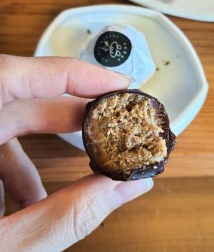 Dolmen choco ball - inside at Dolmen Bakery - 돌멘베이커리 in Sinjeong