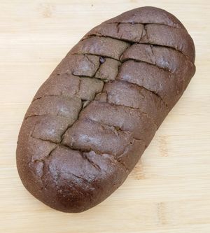 mugwort garlic bread at Dolmen Bakery - 돌멘베이커리 in Sinjeong